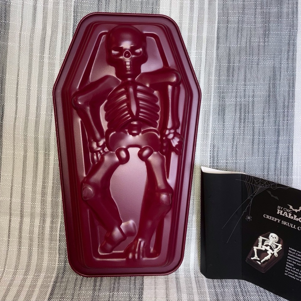 Halloween Skeleton Loaf Pan
